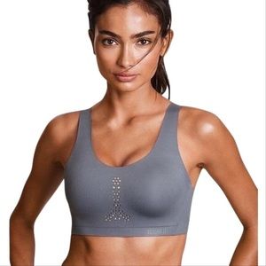 Victoria’s Secret sport bra